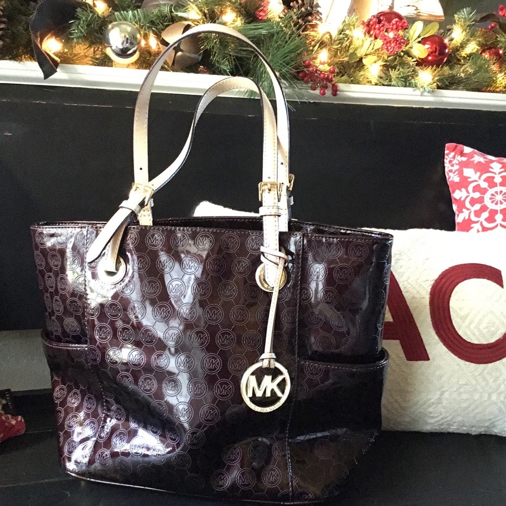 Michael Kors EastWest Jet Set Mirror Signature Bag